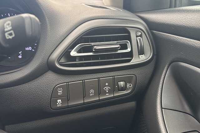 Hyundai i30 1.0T GDi SE Connect 5dr