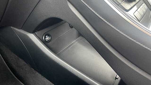 Hyundai Santa Fe Ultimate 1.6T 215PS Hybrid 4WD MY25