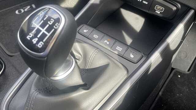 Hyundai i20 PREMIUM 1.0T 100PS 6MT MY25