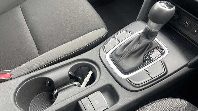 Hyundai Kona Premium Hybrid 1.6GDi 6DCT