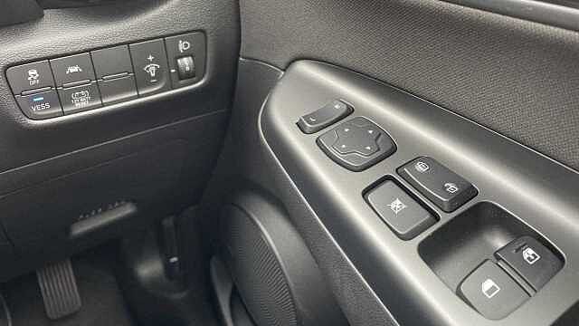 Hyundai Kona Premium Hybrid 1.6GDi 6DCT