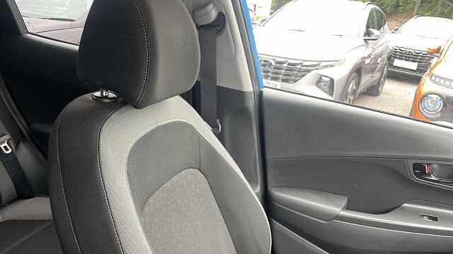 Hyundai Kona Premium Hybrid 1.6GDi 6DCT