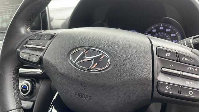 Hyundai Kona Premium Hybrid 1.6GDi 6DCT
