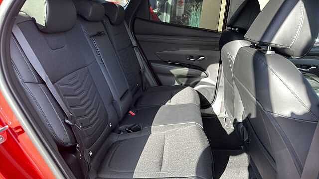 Hyundai TUCSON 1.6T Premium 5dr