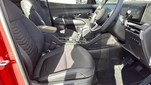 Hyundai TUCSON 1.6T Premium 5dr