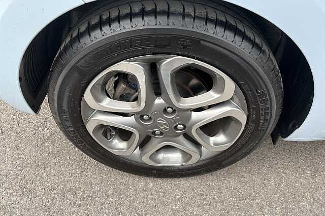 Hyundai i20 1.0 T-GDi Premium Nav (ISG) (100ps) 5 Door HB